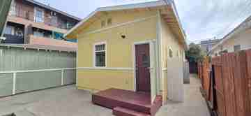 featured image of 1060 Cherry Ave
