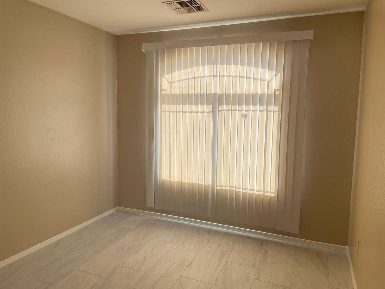 5910 S 32nd Ave - Photo 4 of 19