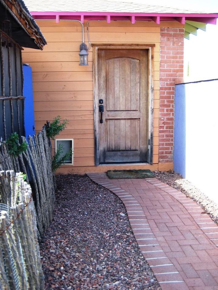 2215 E La Mirada St #B - Photo 2 of 8