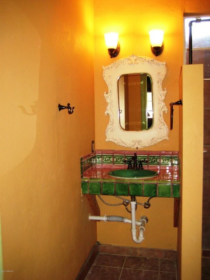 2215 E La Mirada St #B - Photo 2 of 11