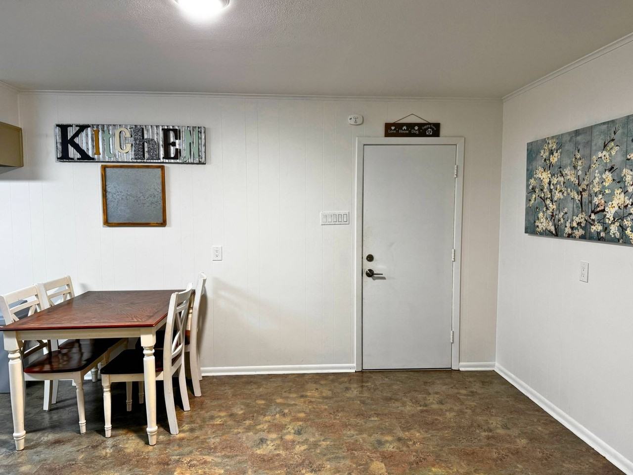 2412 Dartmouth St - Photo 6 of 50