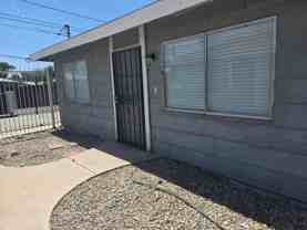 2905 S Chester Ave - Photo 1 of 1