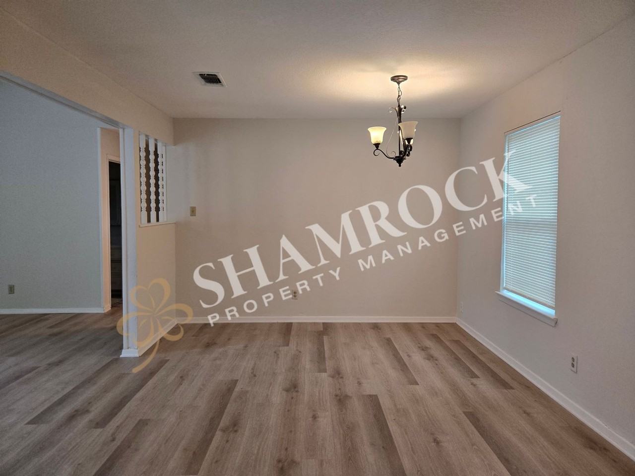 929 Rosedale Dr - Photo 5 of 17