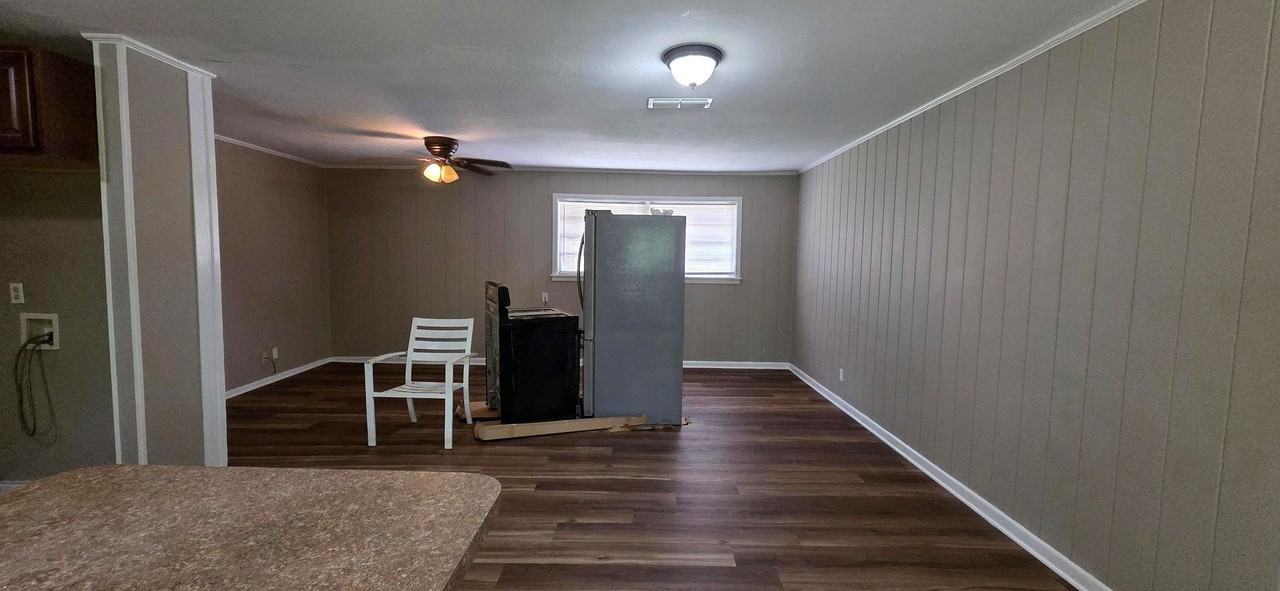 117 E Hoyt Dr - Photo 4 of 15