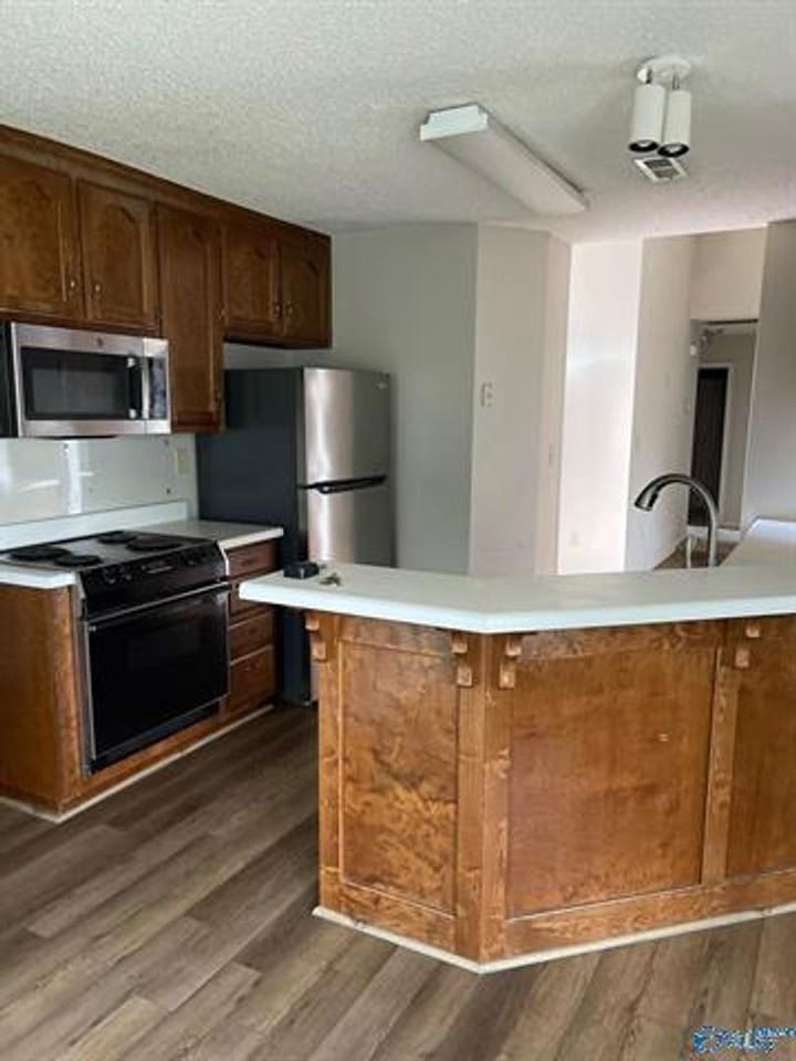 118 Todd Dr - Photo 2 of 12