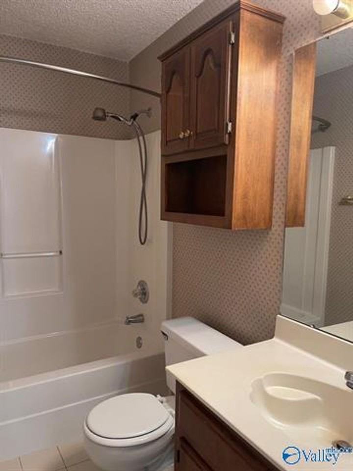 118 Todd Dr - Photo 4 of 12