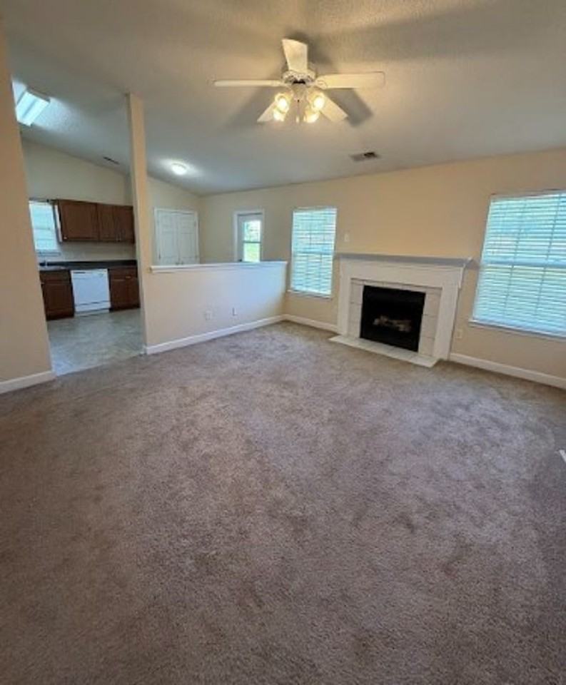 2420 Damascus Dr - Photo 3 of 16
