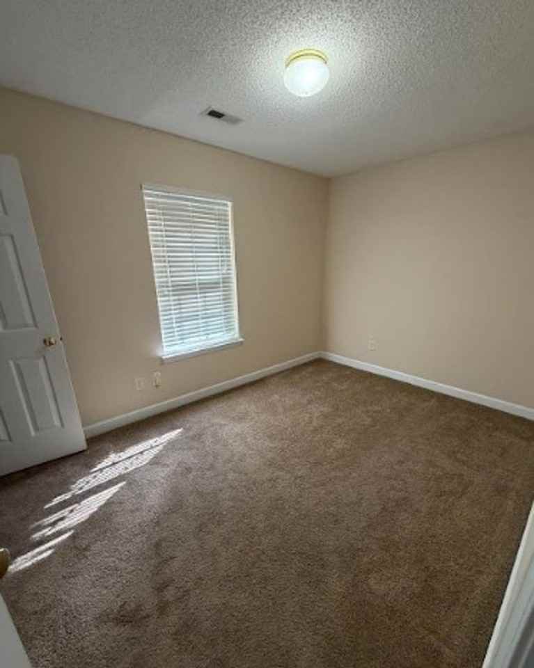 2420 Damascus Dr - Photo 7 of 16