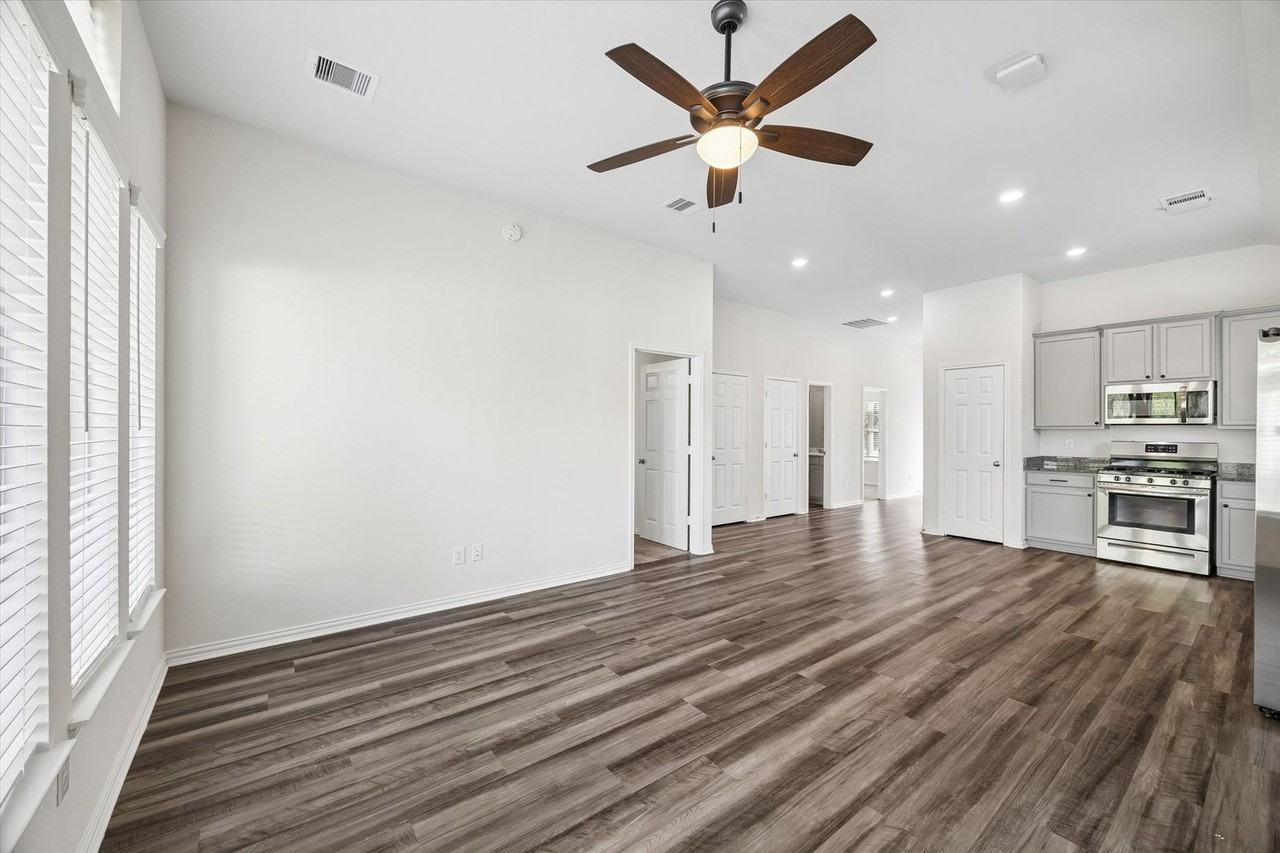 206 N Lynx Trl - Photo 7 of 20