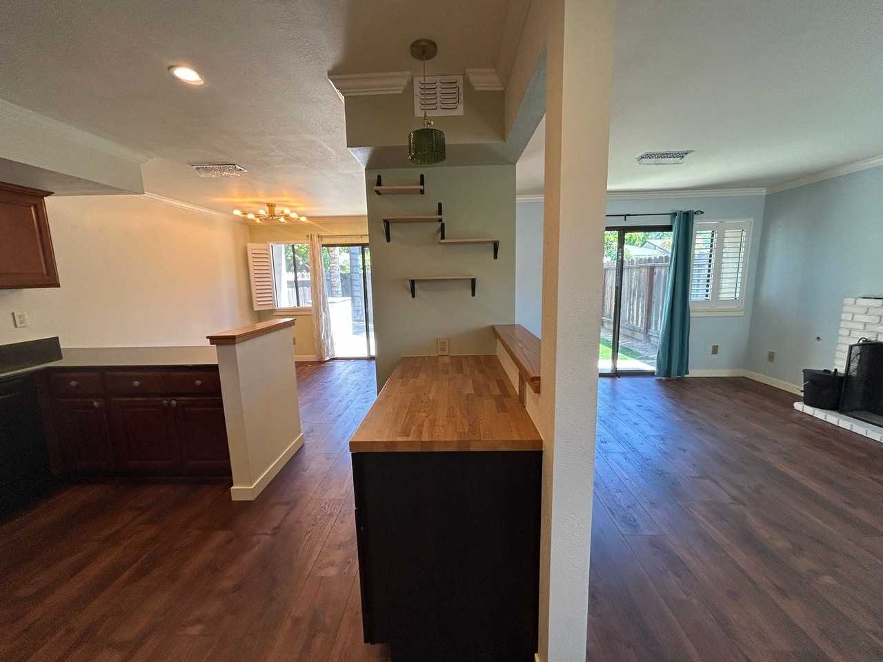 1228 W Roseburg Ave #A - Photo 3 of 26