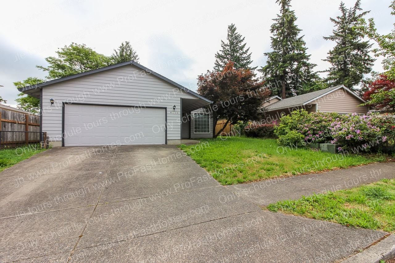 6416 Se 139th Ave - Photo 2 of 26