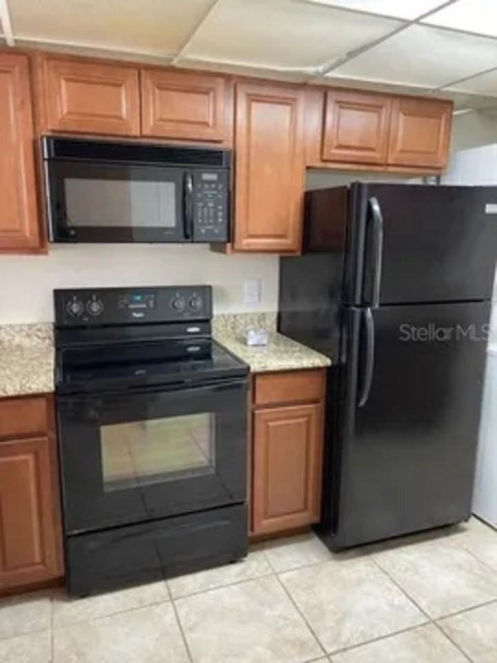 711 Russell Ln - Photo 6 of 28