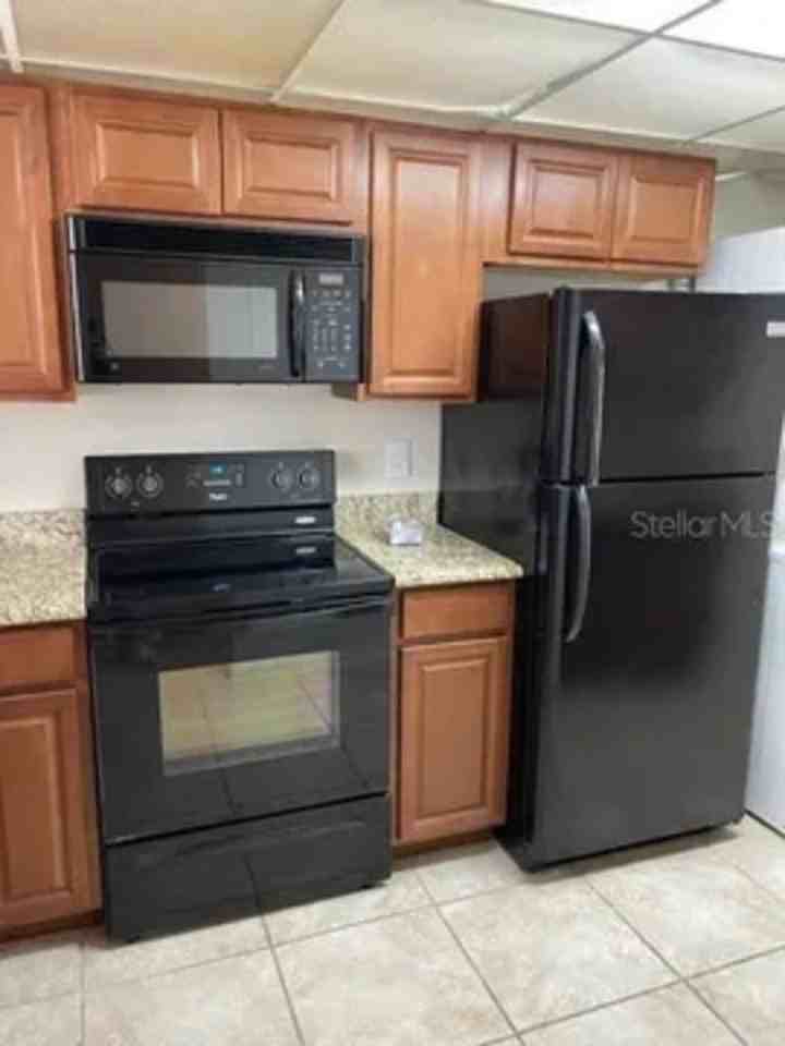 711 Russell Ln - Photo 7 of 28