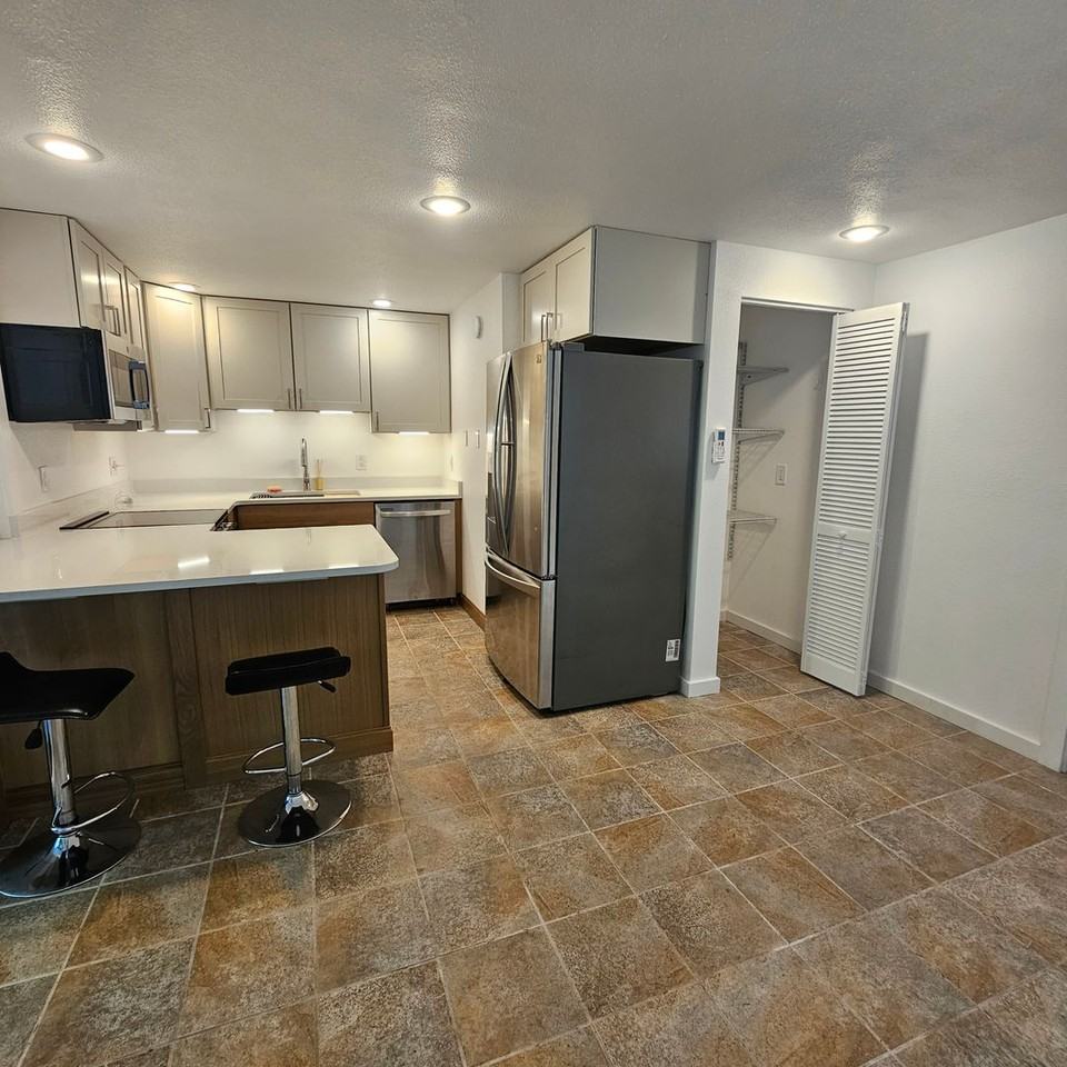 8045 Se Willock Rd - Photo 3 of 12