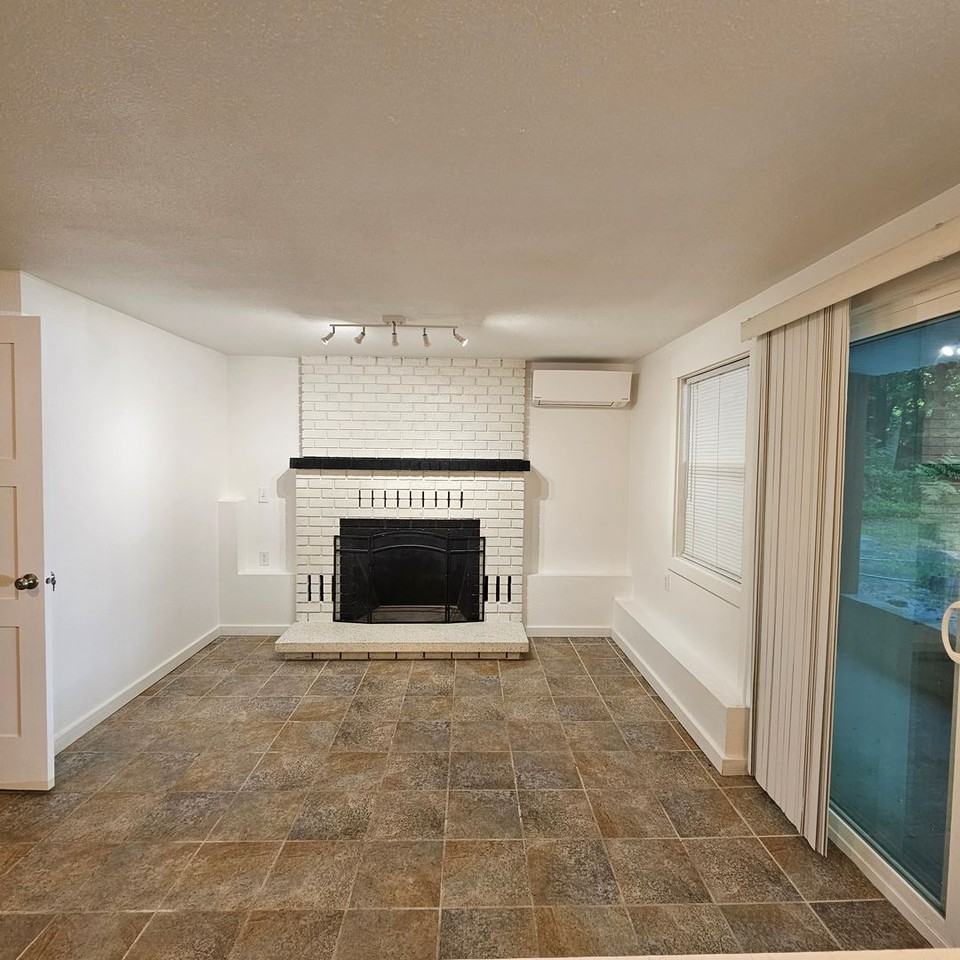 8045 Se Willock Rd - Photo 5 of 12