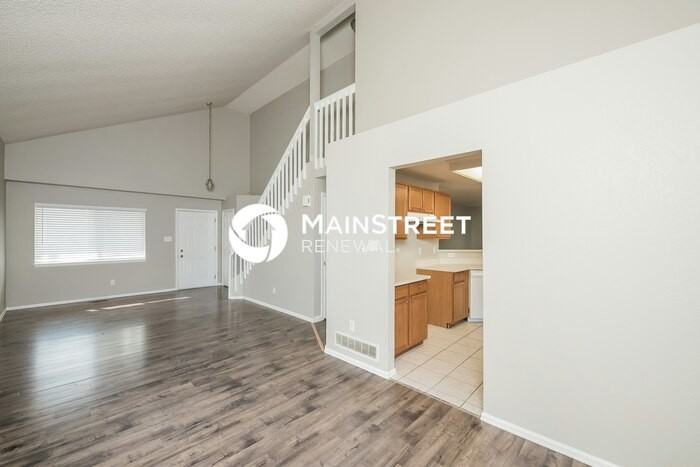 13140 Raritan Ct - Photo 3 of 18