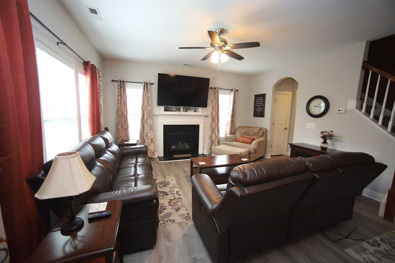 709 Lone Pine Loop - Photo 6 of 22