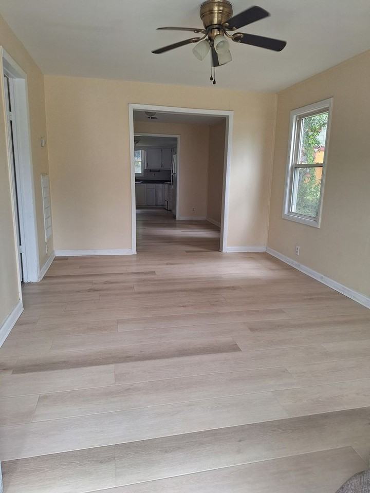 1107 S 2nd St - Photo 2 of 7