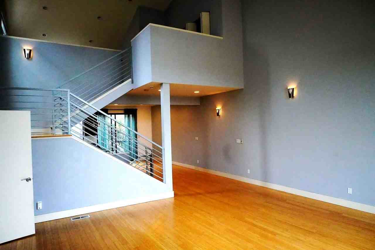 3415 Haven St - Photo 2 of 33