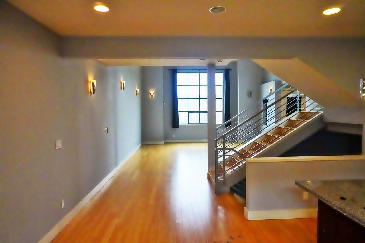 3415 Haven St - Photo 3 of 33