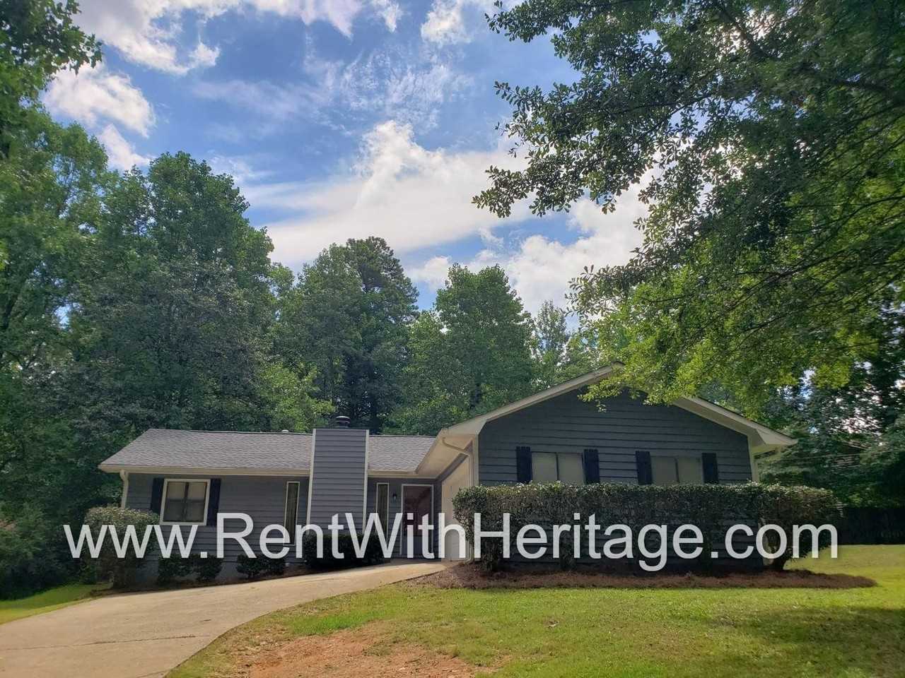 4832 Timber Ridge Dr - Photo 3 of 30