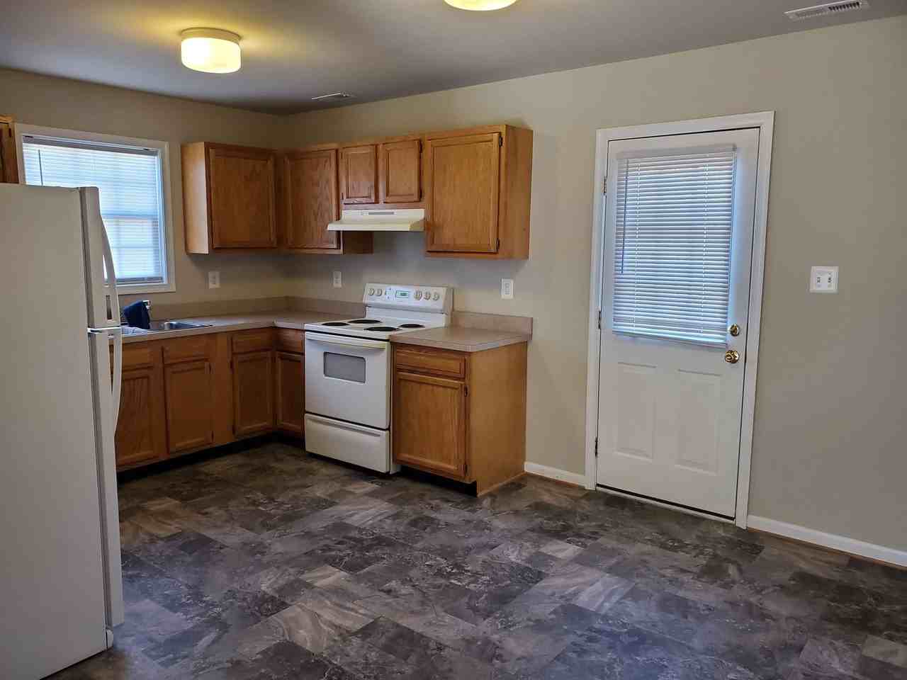184 Aberdeen Dr - Photo 3 of 21