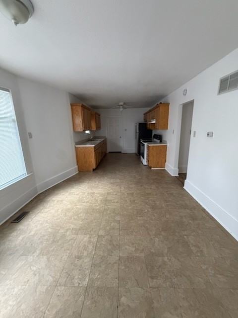 1523 Sw Western Ave - Photo 3 of 13