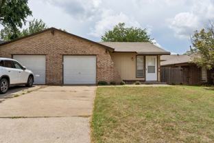 3 Bed, 2 Bath Duplex in Midwest City, Ok 73110 - Photo 1 of 1