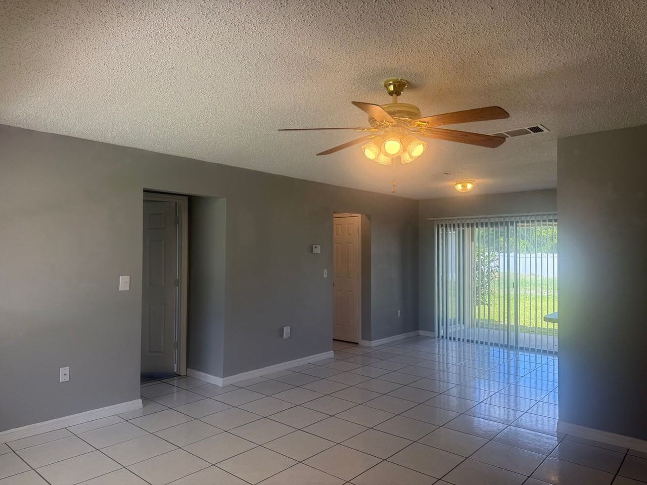 627 Bittern Ct - Photo 6 of 24