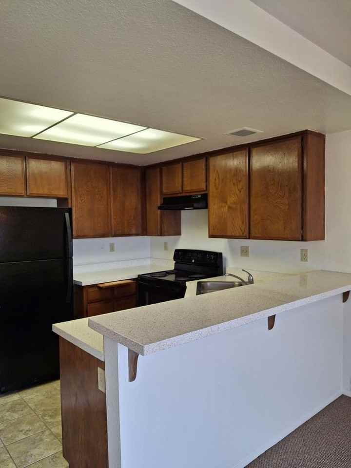 6580 College Grove Dr #98 - Photo 4 of 8