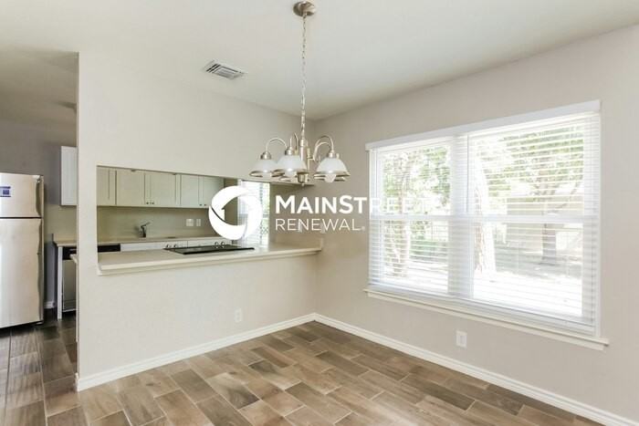 10239 Raven Field Dr - Photo 6 of 17