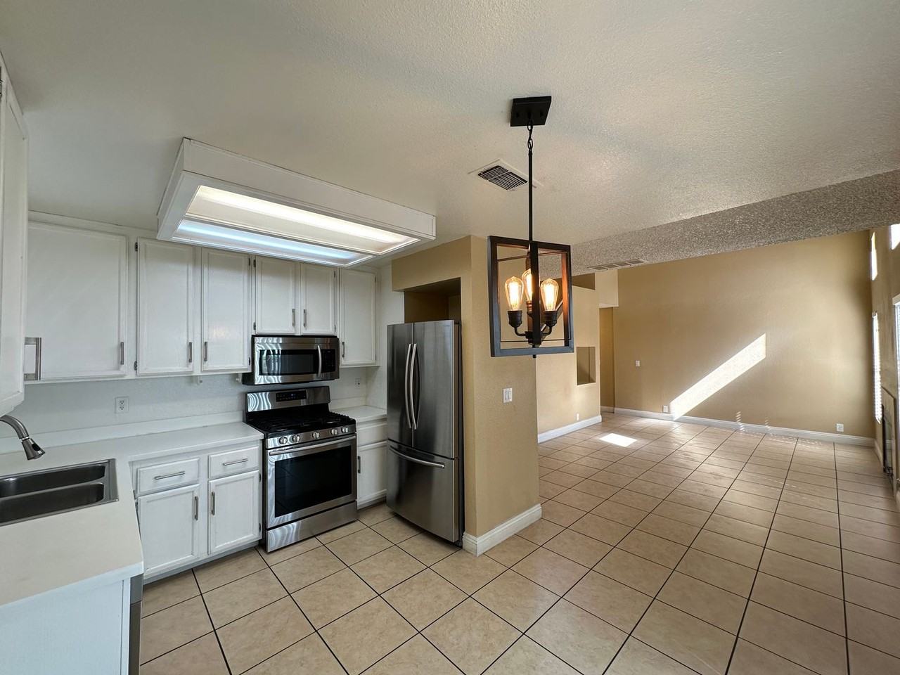 3136 Centavo Dr - Photo 4 of 19