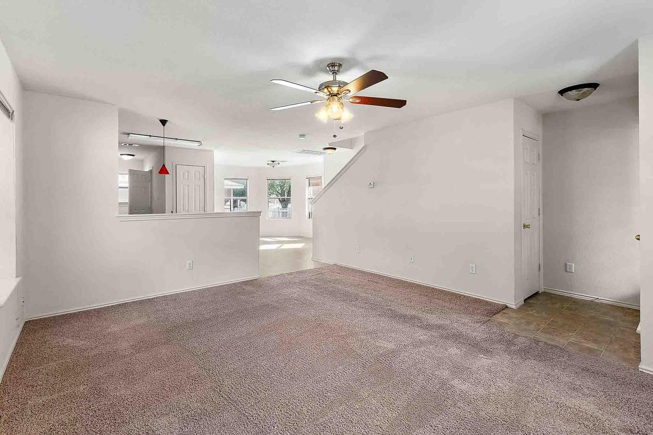 280 Strawn - Photo 5 of 25