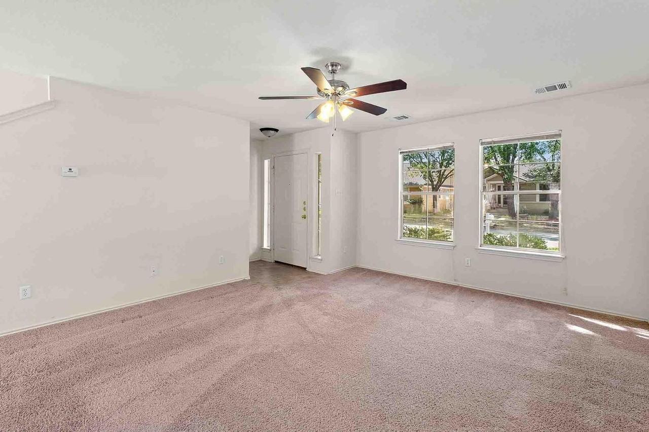 280 Strawn - Photo 6 of 25