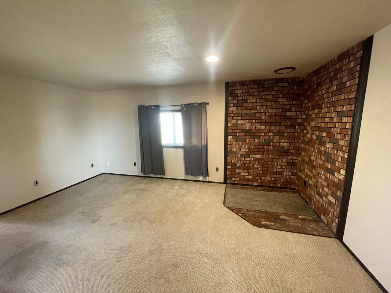 210 W Nelson Rd - Photo 5 of 28
