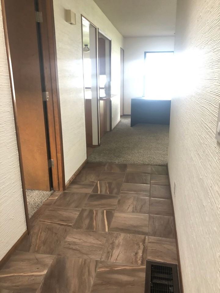 807 Westshore Dr Ne Apt B5 - Photo 5 of 14