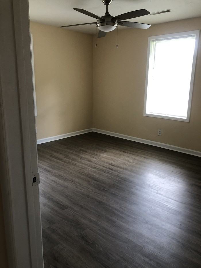 1845 Cannon St - Photo 3 of 3