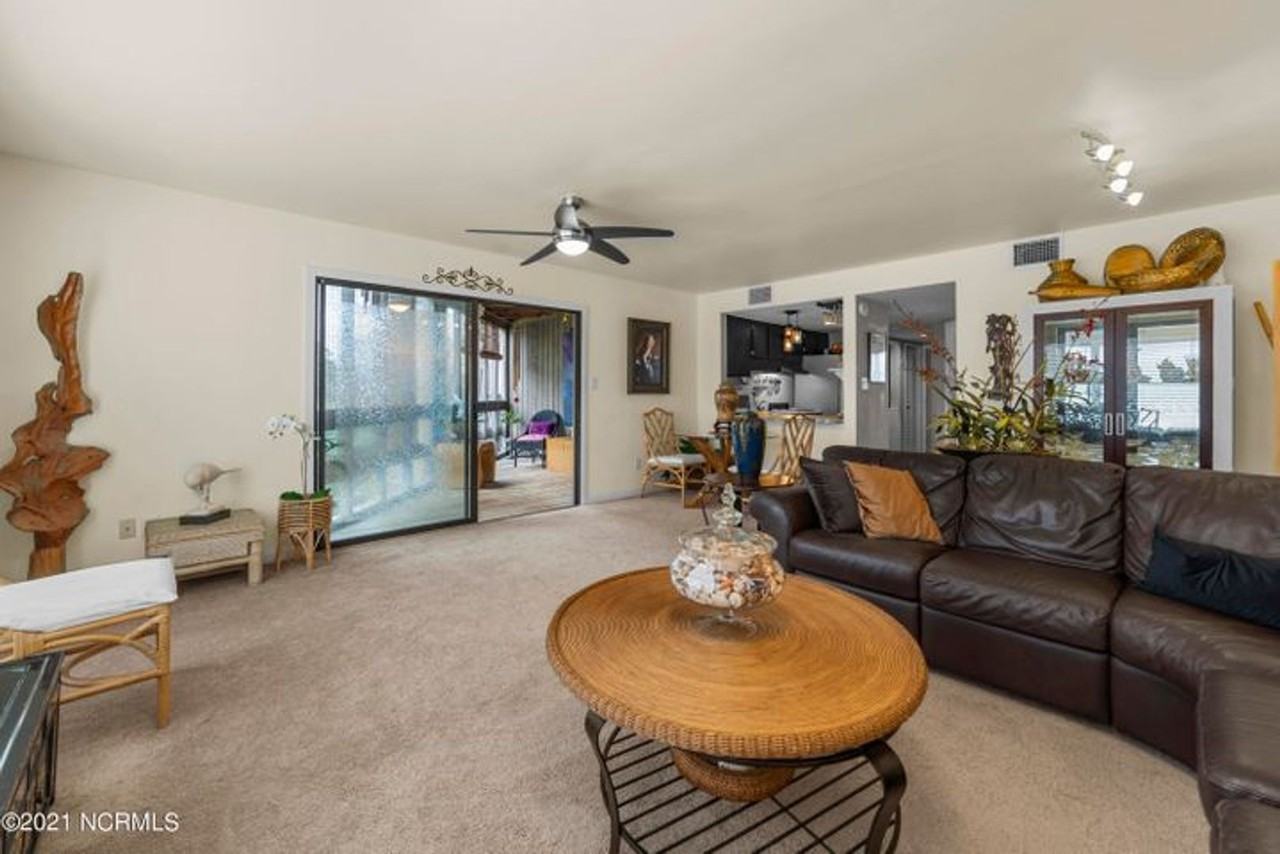 6119 Harbourside Dr - Photo 6 of 17