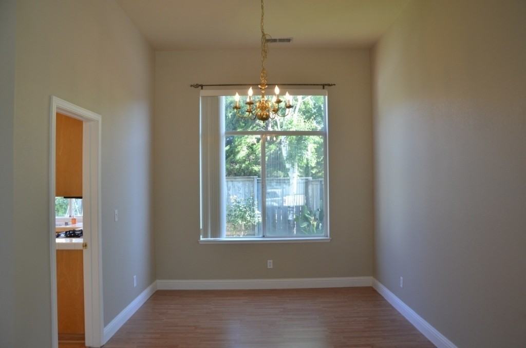 845 Shelborne Dr - Photo 5 of 13