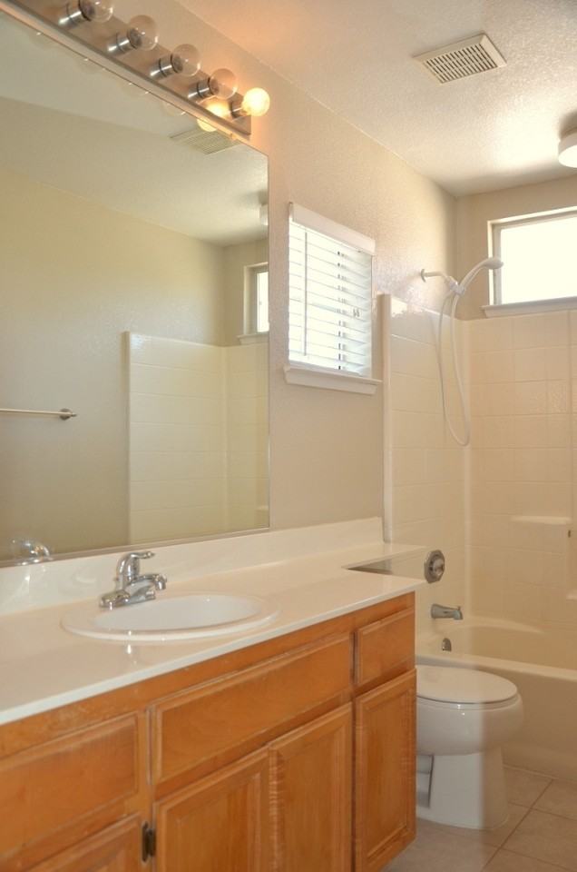 845 Shelborne Dr - Photo 7 of 13