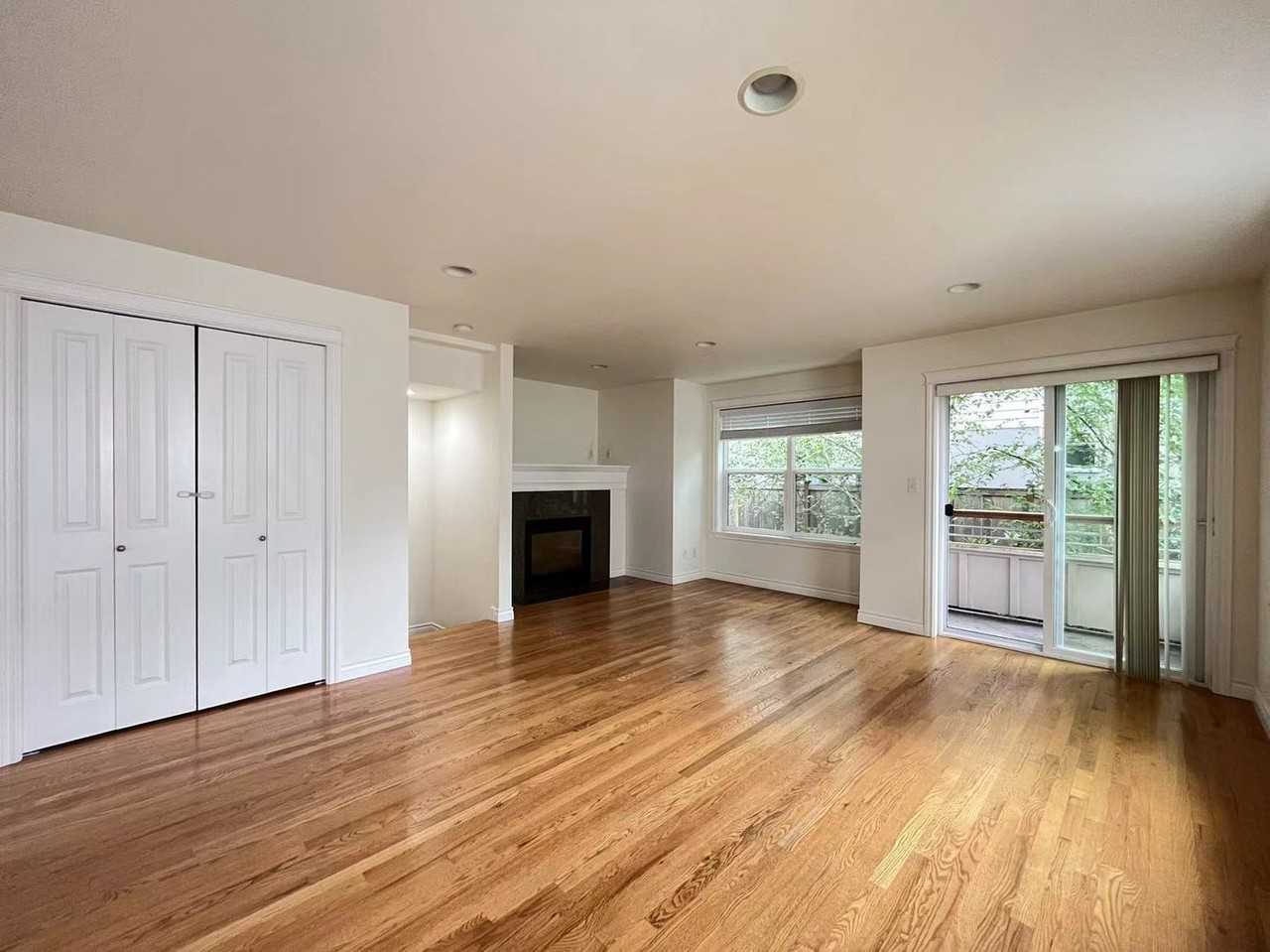 1428 Nw 59th St - Photo 2 of 26
