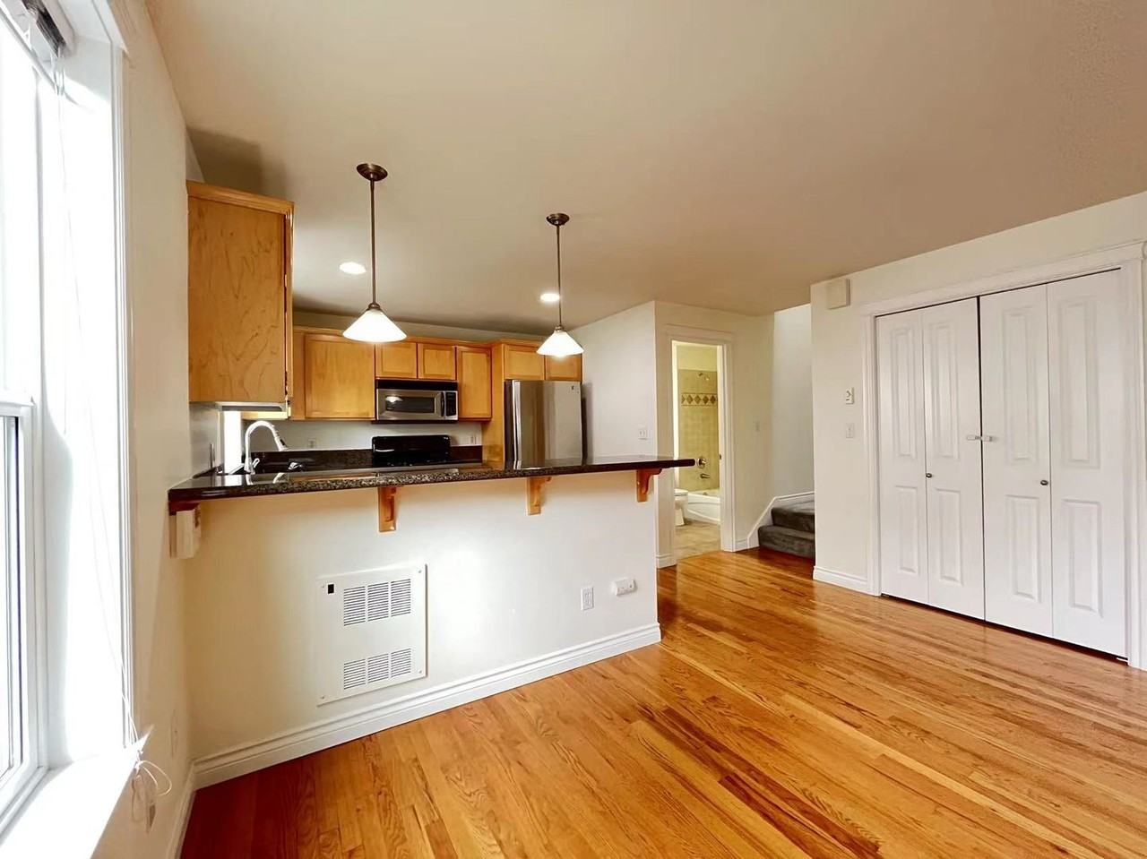 1428 Nw 59th St - Photo 7 of 26