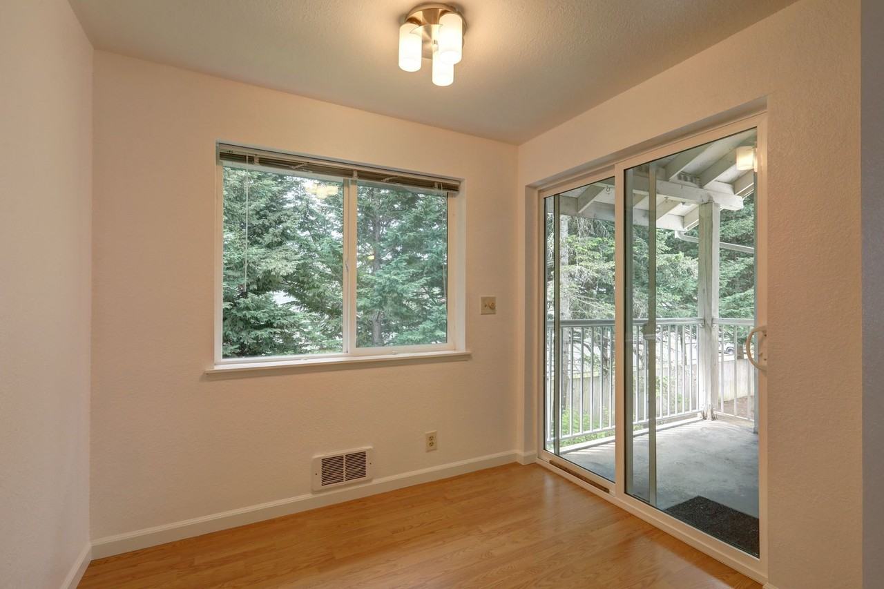 4231 Ne 5th St #D203 - Photo 6 of 16