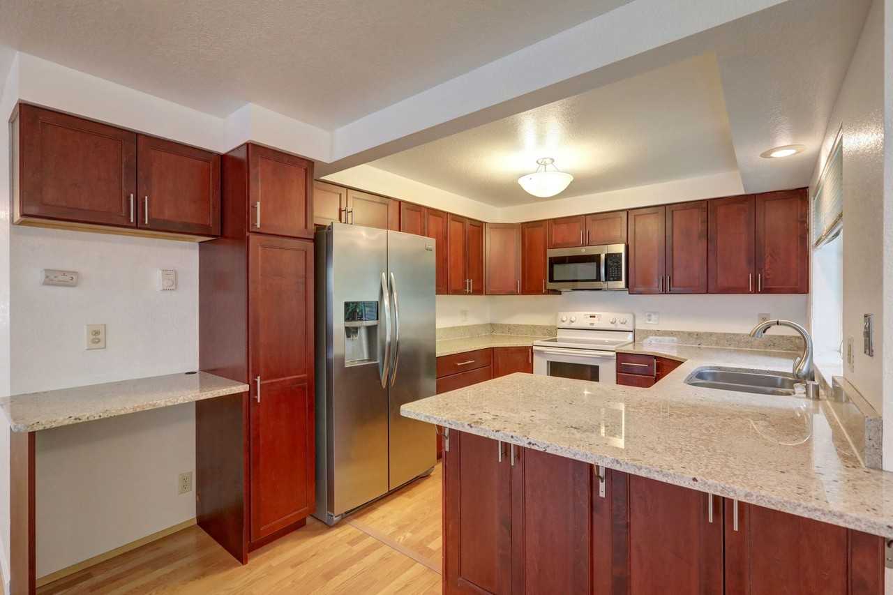 4231 Ne 5th St #D203 - Photo 7 of 16