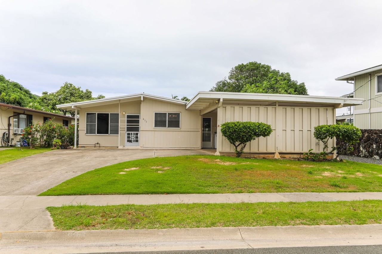 613 Papalani St - Photo 3 of 50