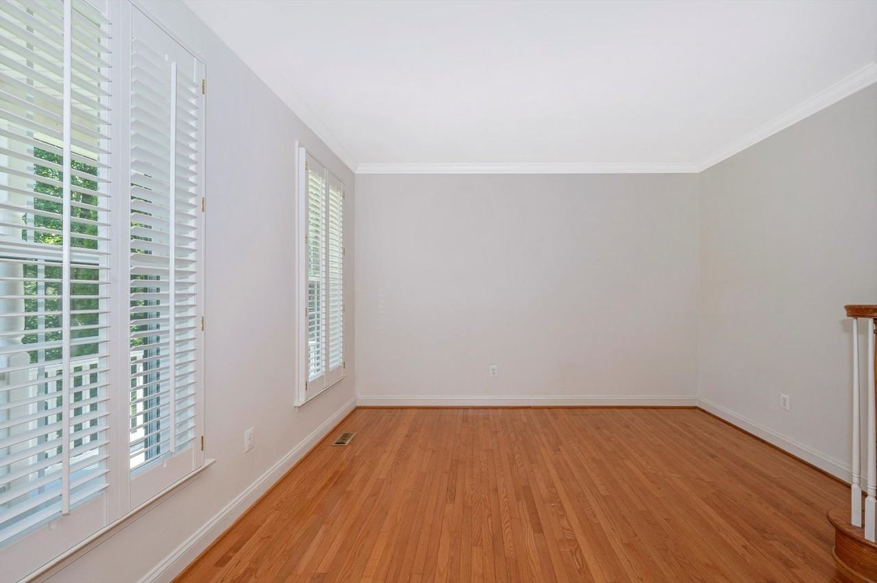 6657 S Clifton Rd - Photo 3 of 50