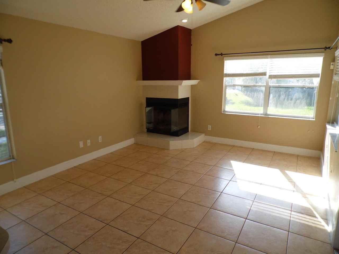11020 Felton Ct - Photo 7 of 17