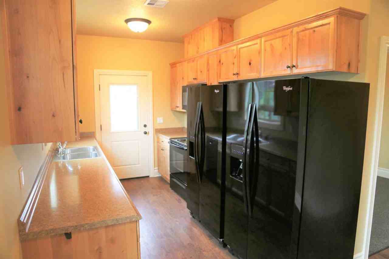 2941 Sw Morris Ave - Photo 3 of 22