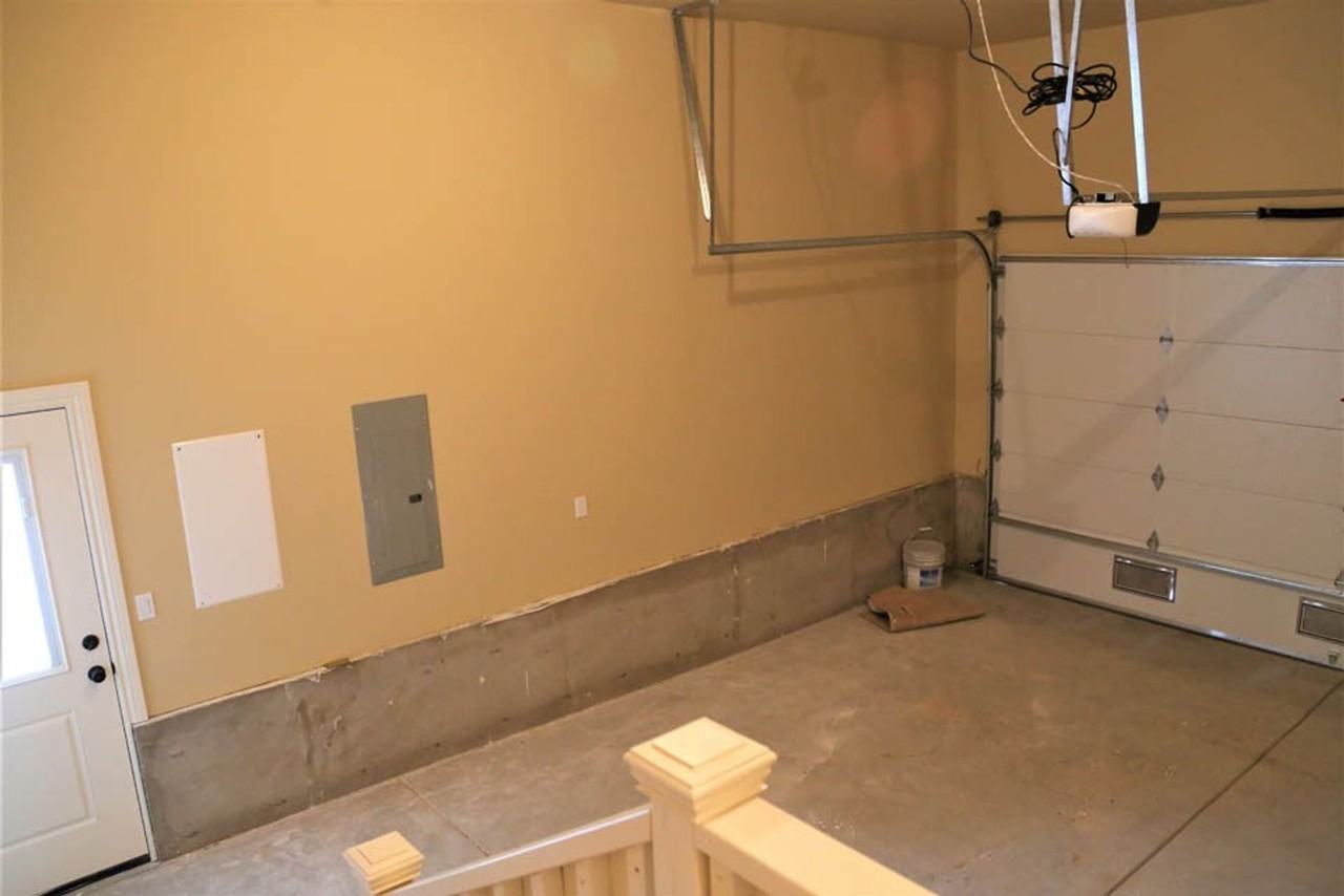 2941 Sw Morris Ave - Photo 6 of 22