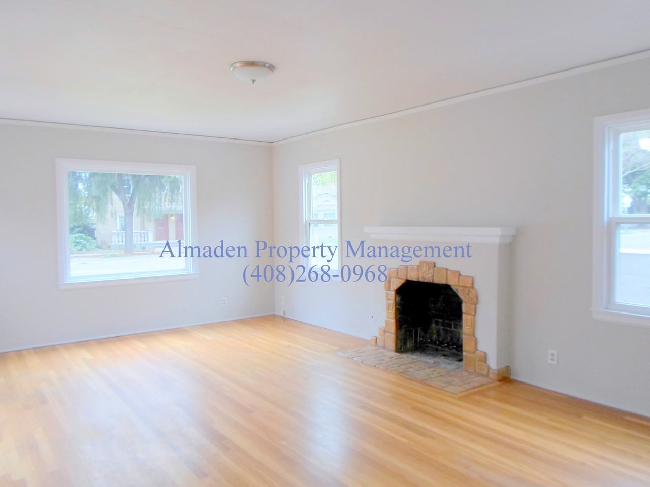 1619 Lincoln Ave - Photo 2 of 9